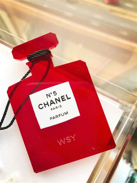 chanel le rouge pop up|Le Rouge Chanel: Inside the 5th Ave Pop.